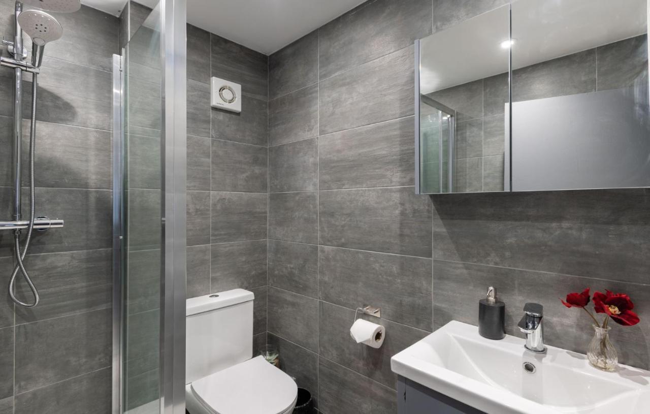 Spacious And Modern 4 Bed Apartment Next To Borough Station London Eksteriør bilde