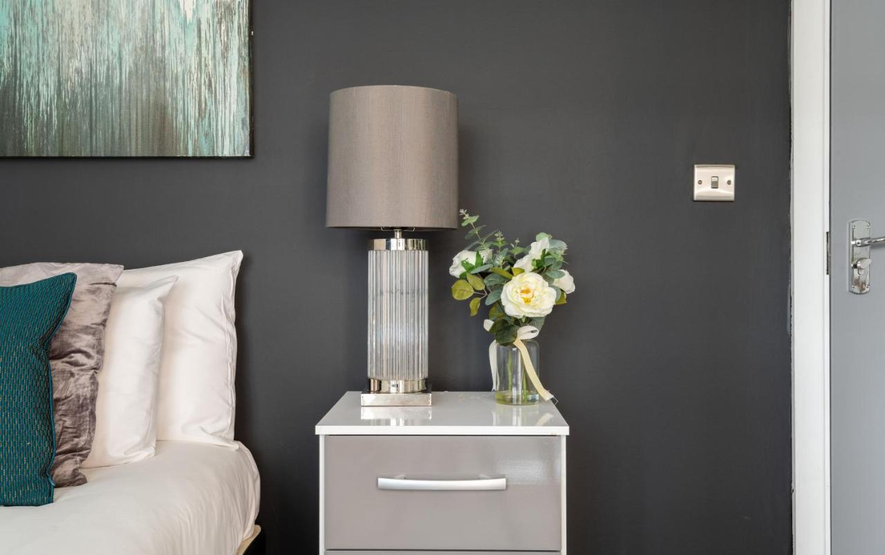 Spacious And Modern 4 Bed Apartment Next To Borough Station London Eksteriør bilde